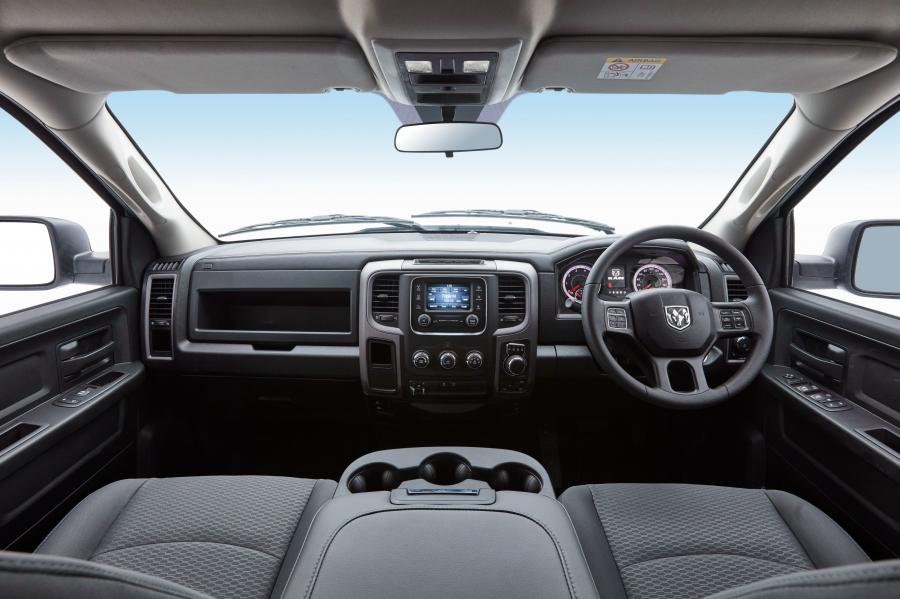 Торпедо Ram 1500 Express Quad Cab (DS) 2018 года  (AU) (фото 19 из 28)